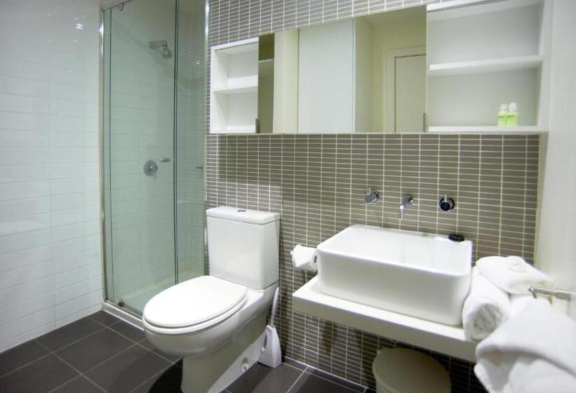 آپارتمان 1 خوابه با بالکن, City Edge On Elizabeth Apartment