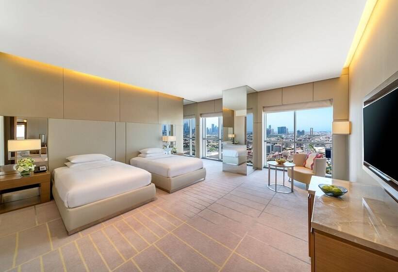 Семейный Номер, Hyatt Regency Dubai Creek Heights