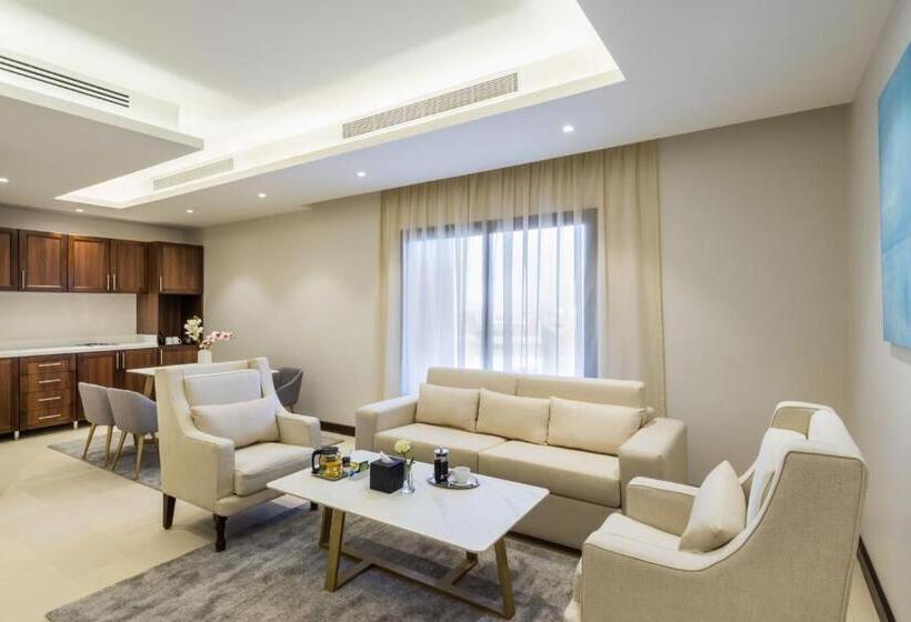 سوییت جونیور, Best Western Plus Al Qurayyat City Center