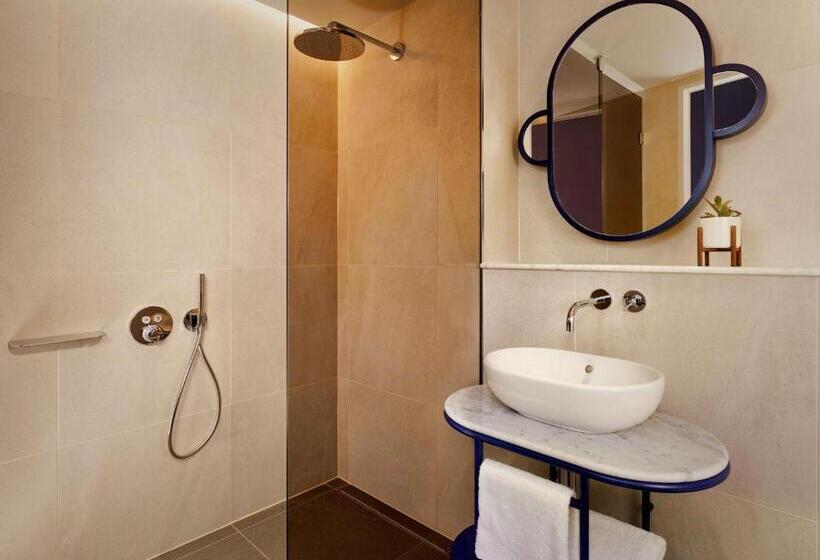 Стандартный Номер Кровать Кинг, Art Otel London Battersea Power Station, Powered By Radisson Hotels