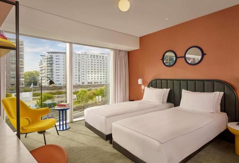Номер Стандарт Плюс, Art Otel London Battersea Power Station, Powered By Radisson Hotels
