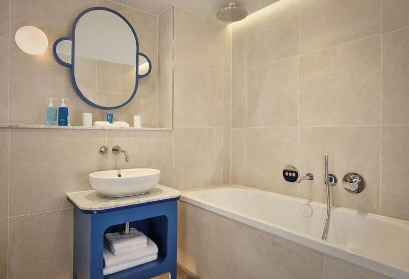 Полулюкс, Art Otel London Battersea Power Station, Powered By Radisson Hotels