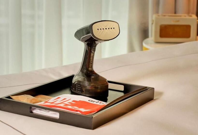 Люкс, Art Otel London Battersea Power Station, Powered By Radisson Hotels