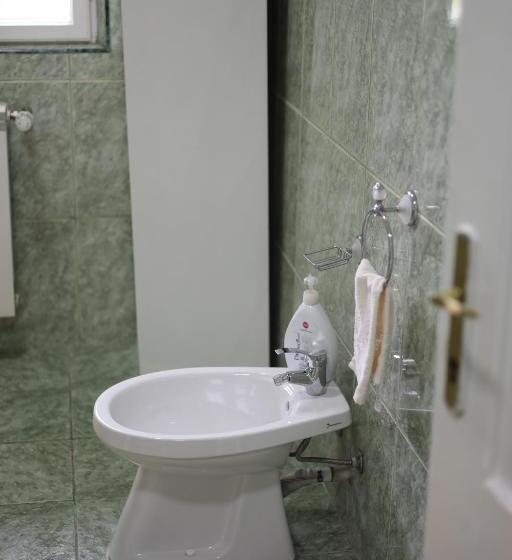 اتاق استاندارد, Casa Italia