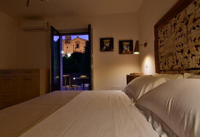 استودیو استاندارد با تراس, San Anton