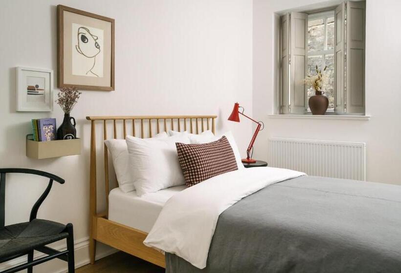 Дом 2 Спальни, The Dundonald Guesthouse & Cottage