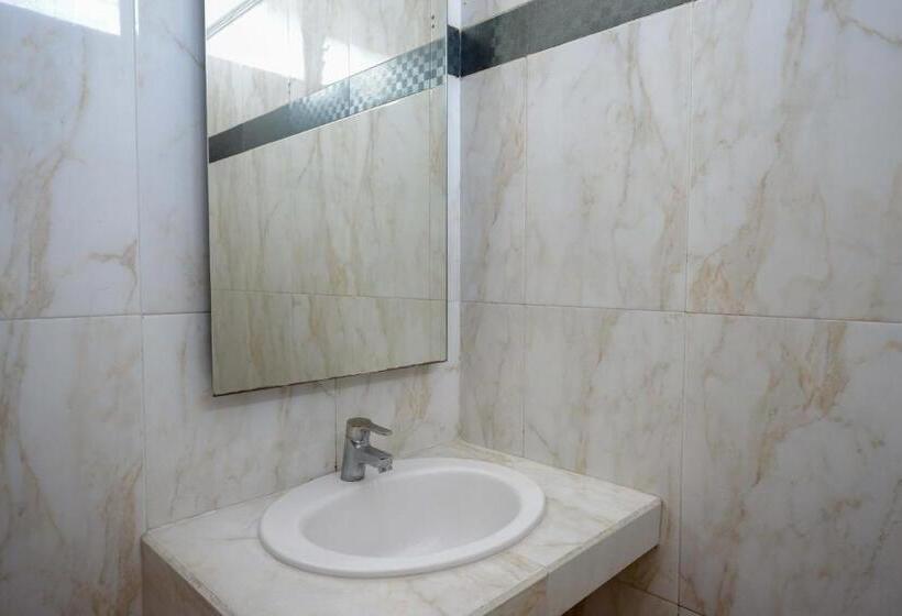 غرفة سوبيريور, Urbanview Hotel Artama Simpang Lima By Reddoorz