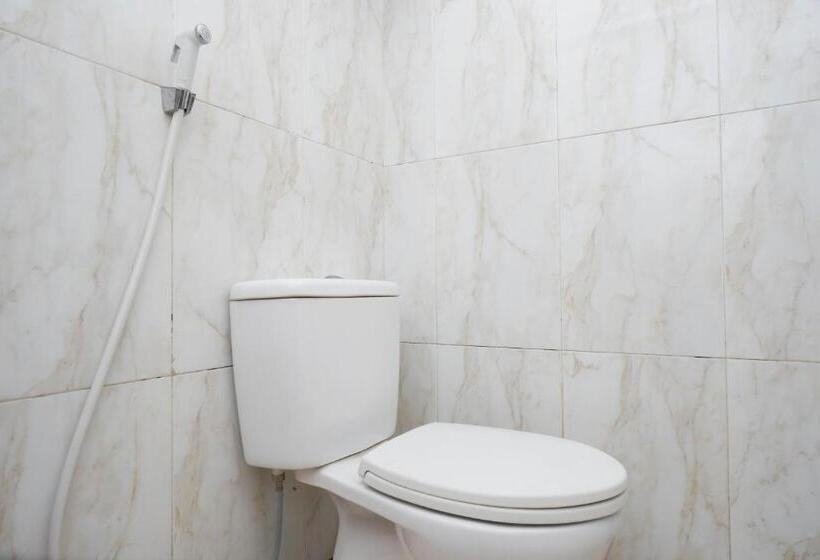 غرفة ديلوكس, Urbanview Hotel Artama Simpang Lima By Reddoorz