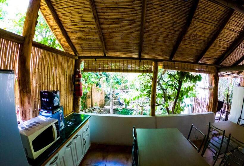 Четырехместный Номер Стандарт, Cabaña Hostal Ema