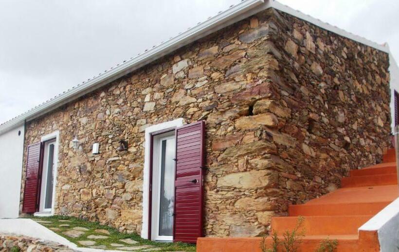 스탠다드 스튜디오, Casas De Campo De Vale De Junco
