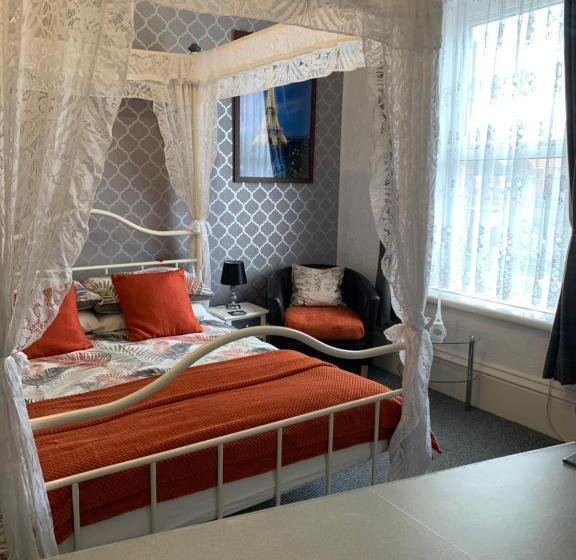 Quarto Deluxe, Hornby Villa B&b Couples & Families Only Central Location