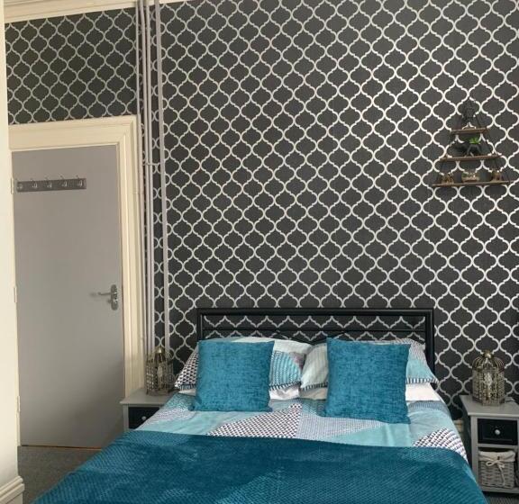 Quarto Superior, Hornby Villa B&b Couples & Families Only Central Location