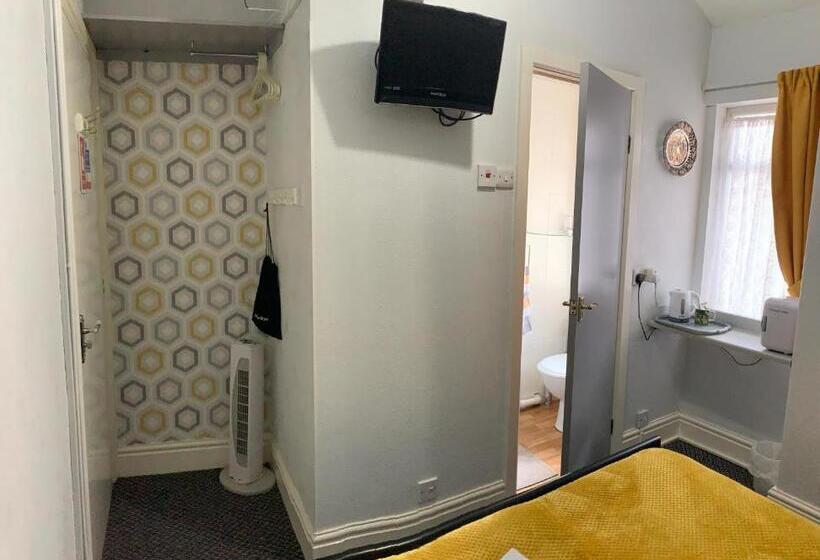 Quarto Estandar, Hornby Villa B&b Couples & Families Only Central Location