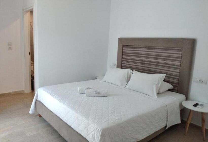 Номер Basic, Anamar Santorini