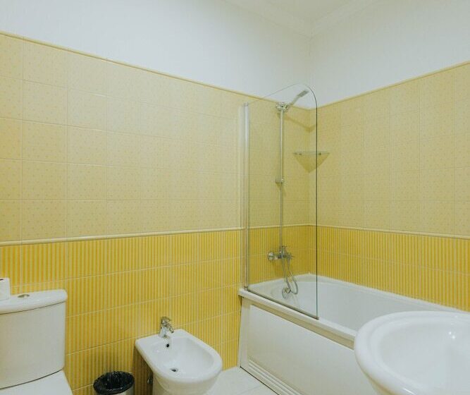 Quarto Deluxe, Premier Geneva