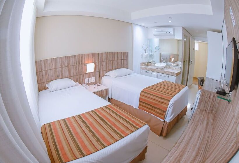 اتاق لوکس, Profissionalle Hotel São Luís