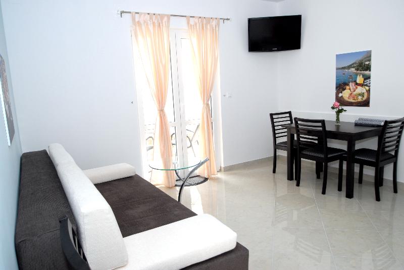 Apartamento 1 Quarto Vista Mar com Sacada, Villa Samba