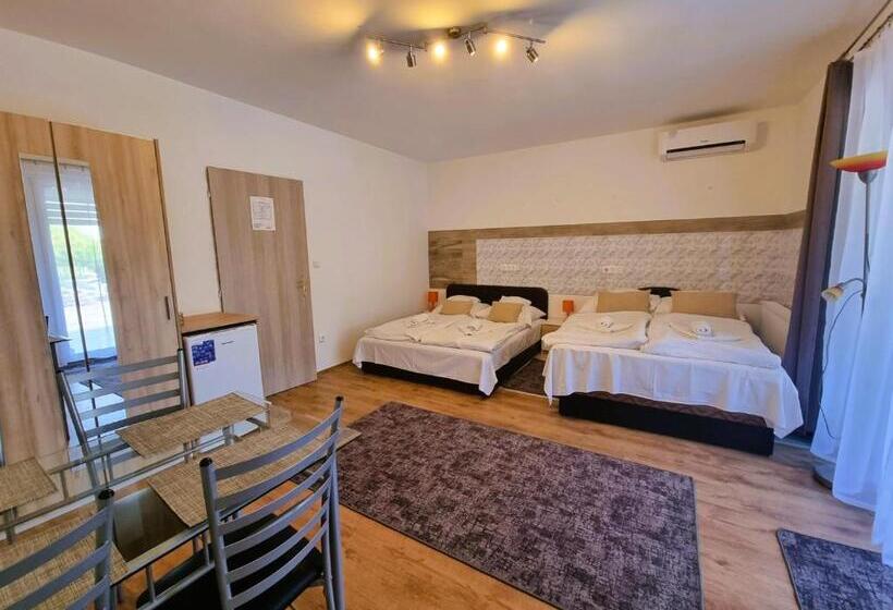 اتاق خانوادگی, Duna Beach Apartman