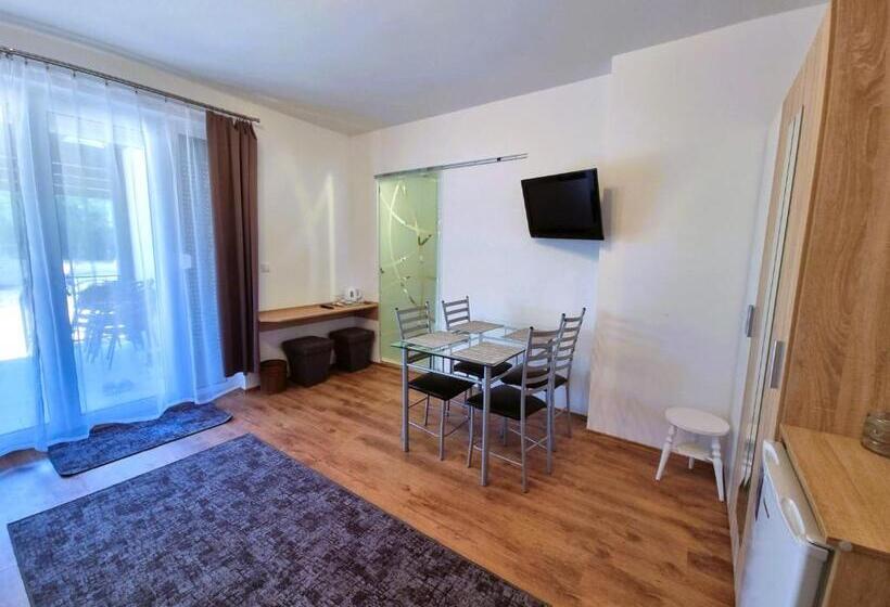 اتاق خانوادگی, Duna Beach Apartman