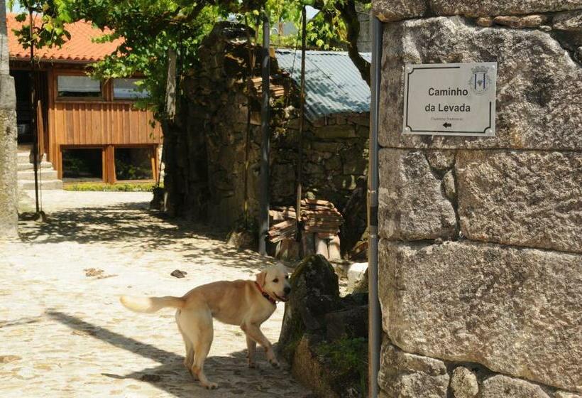 Дом 2 Спальни, Casinhas Da Levada