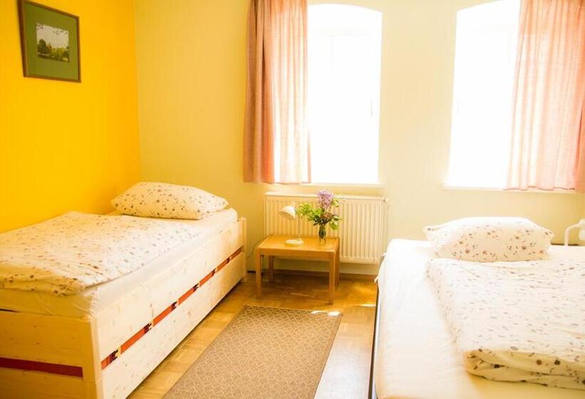Дом 3 Спальни, Adelheidshof