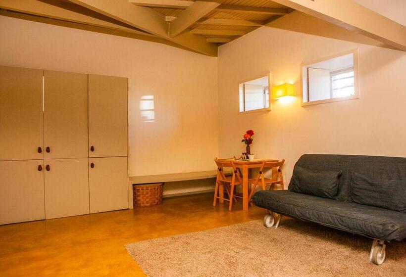 Студия Deluxe, Casal De Tralhariz   Turismo De Habitacao