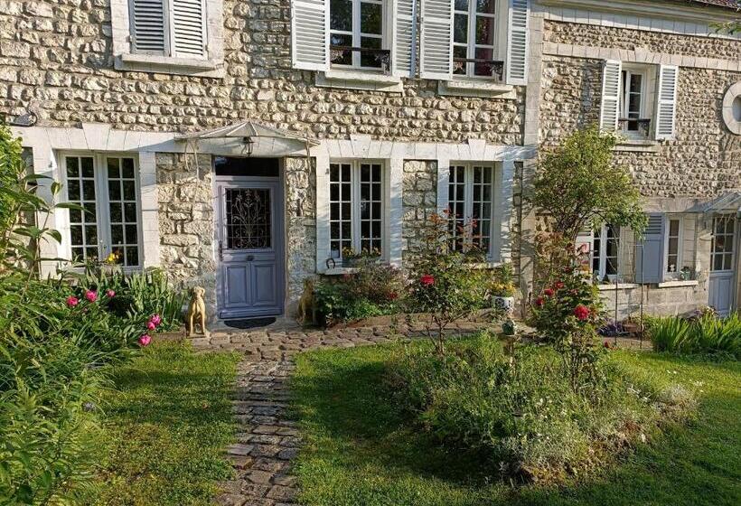 Номер Стандарт Вид на Сад, Avenue Du Château