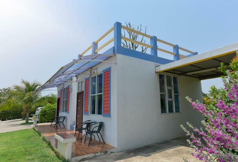 스탠다드 룸 킹사이즈 침대, Chomduen Phu Kao Resort