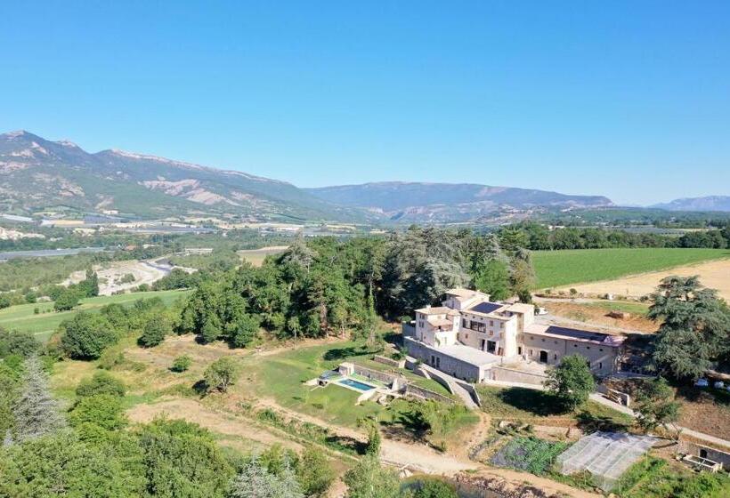 Номер Стандарт, Domaine De Combe Beluze