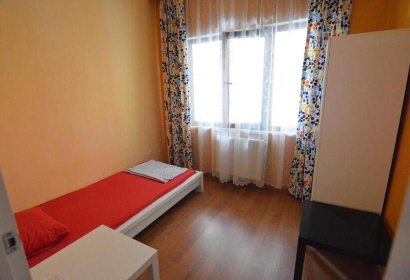 اتاق استاندارد یک نفره, Deeps Hostel Ankara