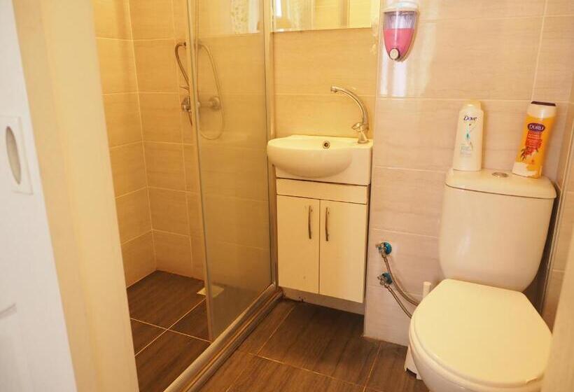 اتاق استاندارد, Deeps Hostel Ankara