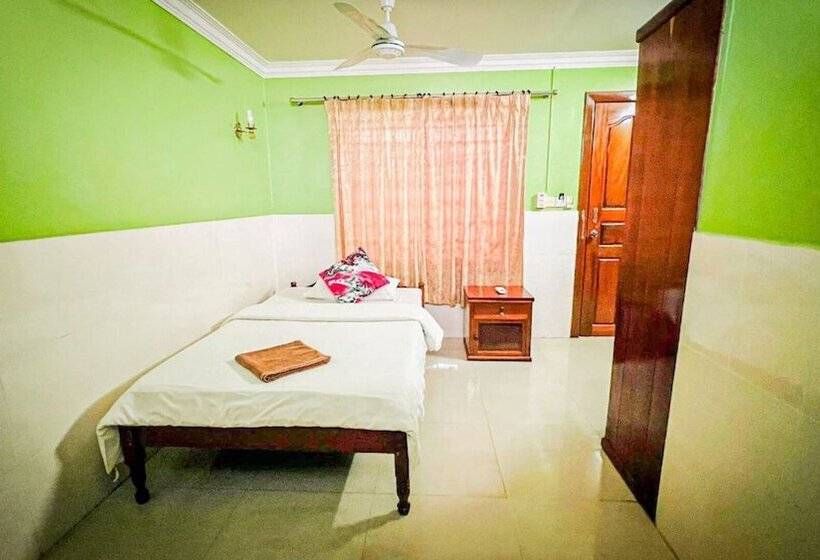 اتاق استاندارد یک نفره, Jasmine Lodge