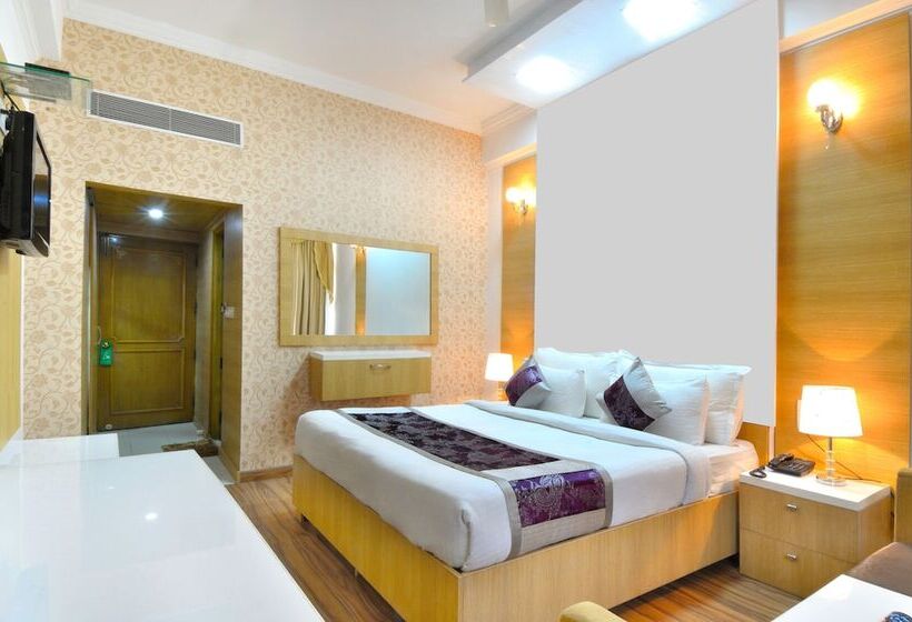 Superior Room, Solitaire Chandigarh