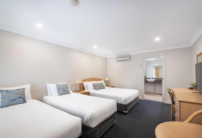 Семейный Номер, Heritage Inn Bathurst