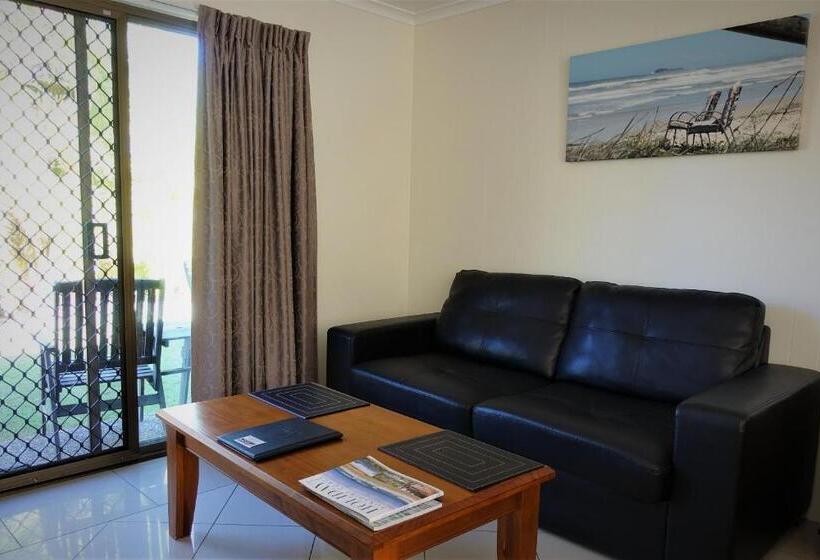 수피리어 스튜디오, Pacific Palms Motor Inn