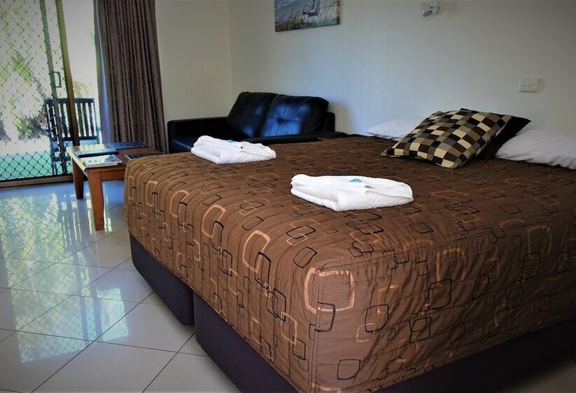 수피리어 스튜디오, Pacific Palms Motor Inn