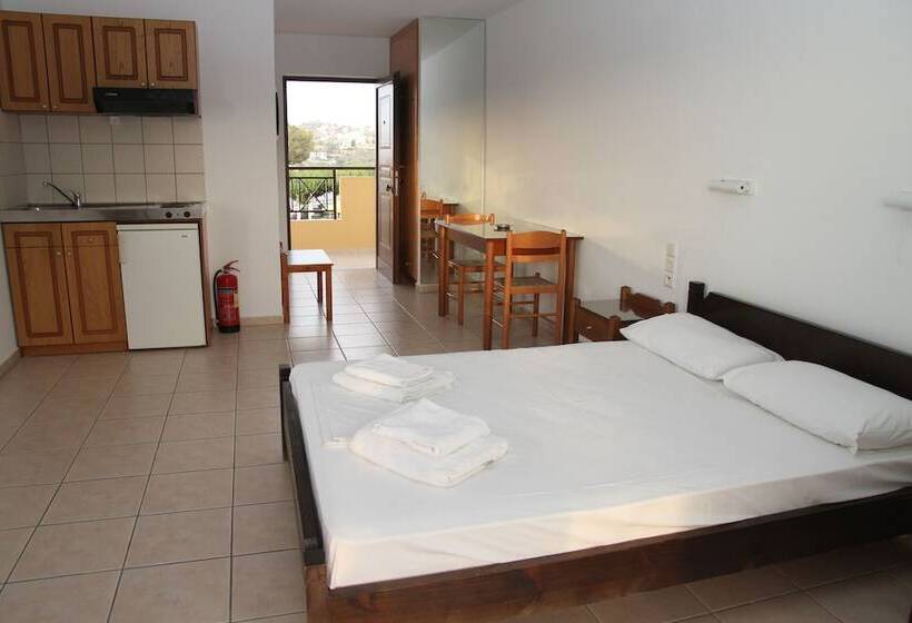 استودیوی استاندارد, Pennystella Apartments