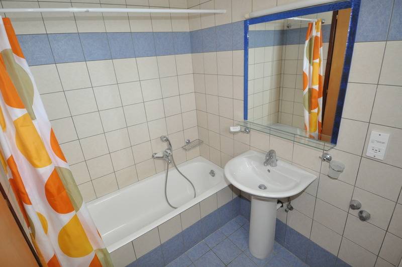 استودیوی استاندارد, Pennystella Apartments