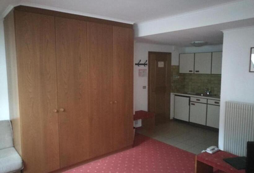 Апартаменты 1 Спальня, Residence Terentis