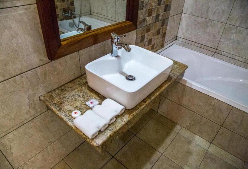 اتاق لوکس, Lake Naivasha Resort