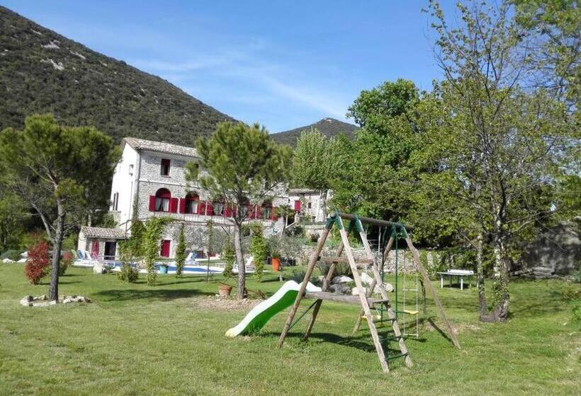 Дом 1 Спальня, Domaine De Rochebelle