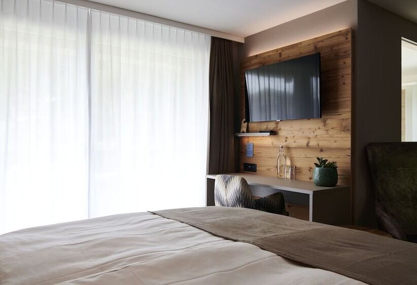 Quarto Estandar, Matthiol Boutique