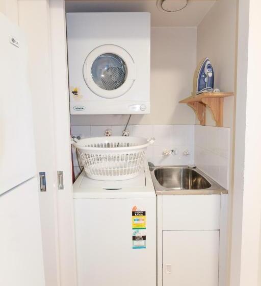 침실 3개 아파트, Sanctuary Lake Apartments