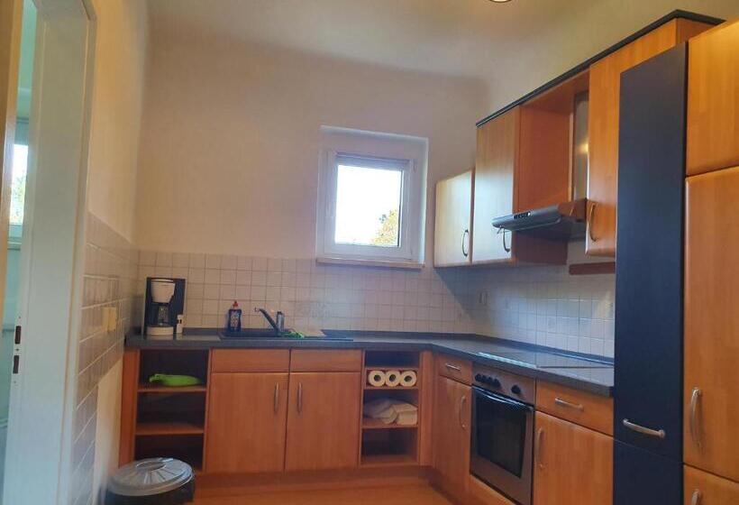 Апартаменты 3 Спальни, Apartmenthaus Am Schlosspark