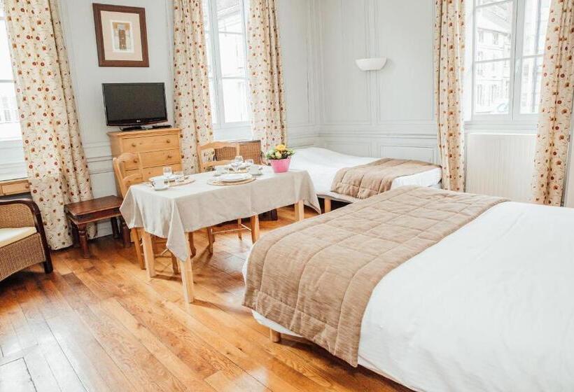 اتاق استاندارد سه نفره, Appart Hotel Charles Sander
