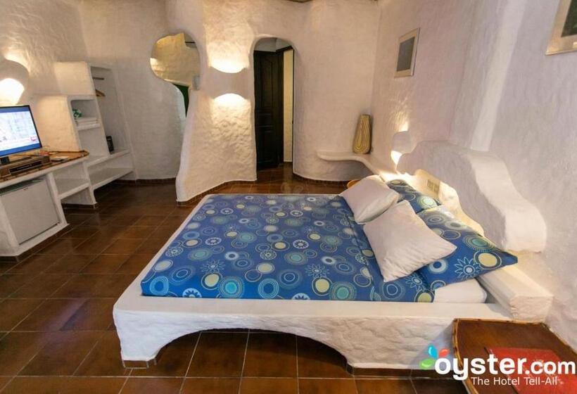 Семейный Номер Вид на Сад, Atlantis Dive Resort Puerto Galera
