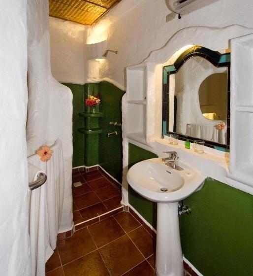 Номер Deluxe, Atlantis Dive Resort Puerto Galera