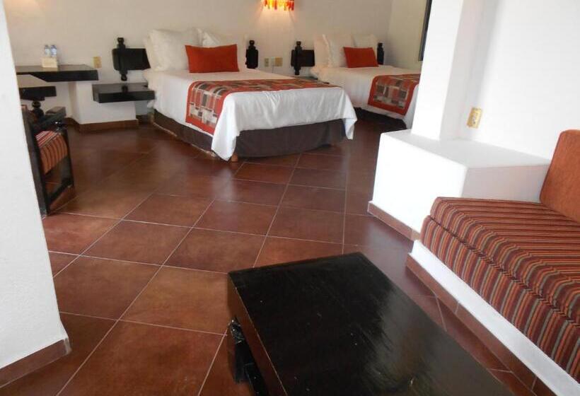 سوییت جونیور, Hacienda Taboada