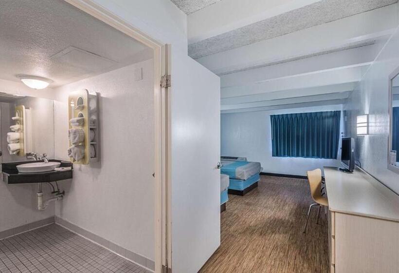 Номер Стандарт, Motel 6kokomo, In