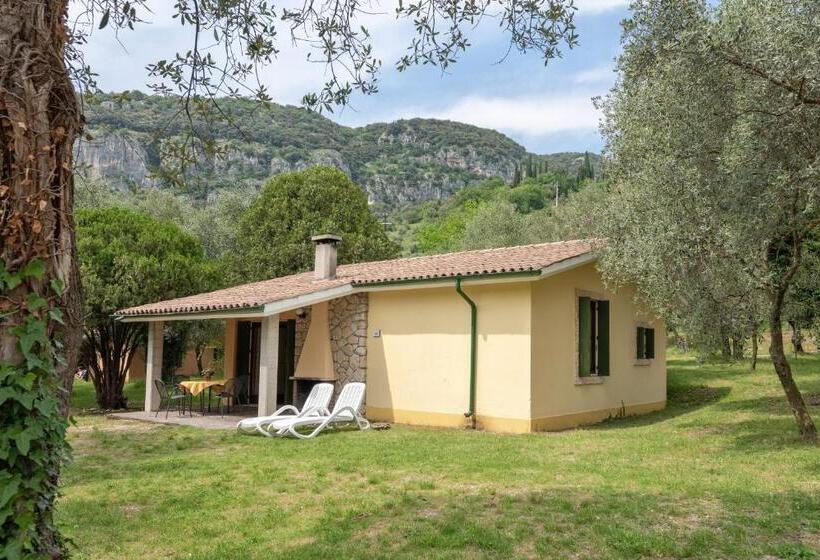 标准平房, Residence Parco Del Garda